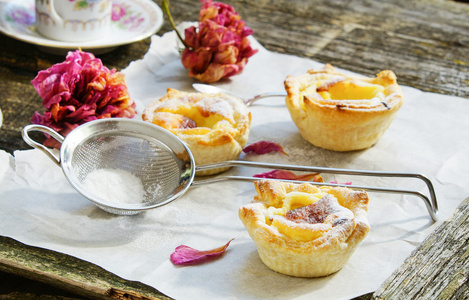 粉彩贝伦 (粉彩 de nata)-葡式蛋挞糕点照片