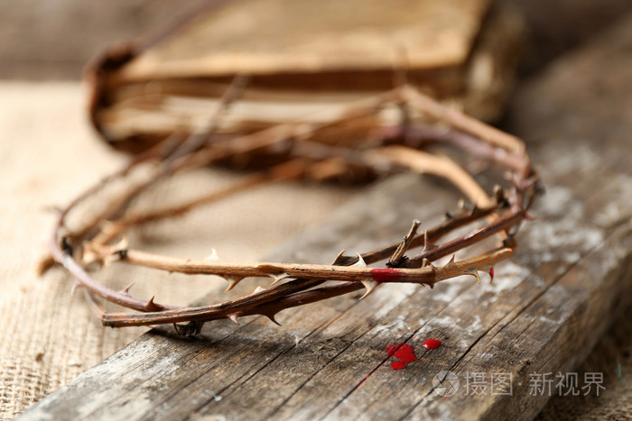 血与圣经荆棘冠冕的靠得很近