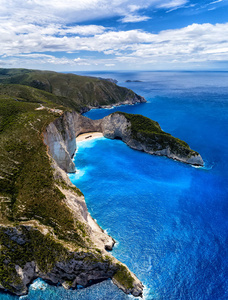 扎金索斯岛，Gr Navagio 沉船 海滩的鸟瞰图