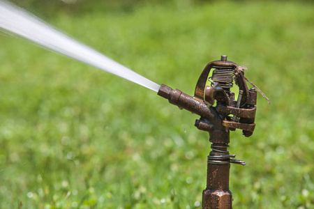 喷水喷头图片