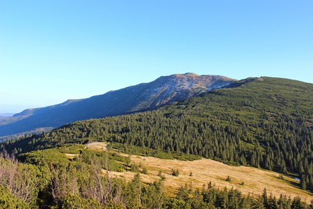 Babia 戈拉，Beskidy，波兰为视角