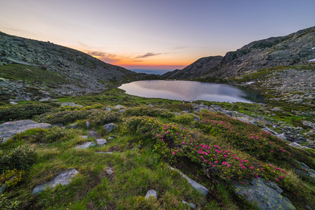 海拔高的高山湖泊