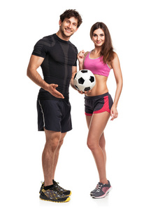 男人和女人在白色的球的运动夫妇