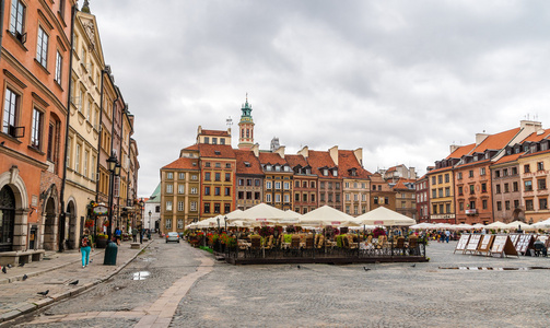 老城镇市场占有一席之地，华沙，波兰