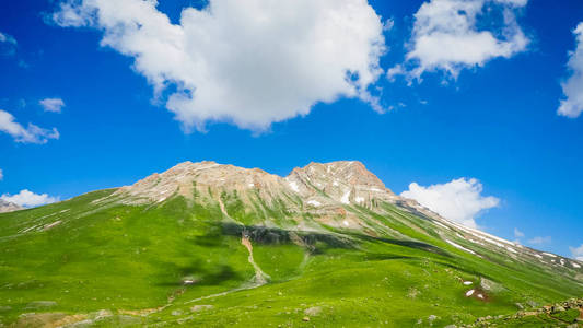 Sonamarg，印度克什米尔邦的美丽的山地景观