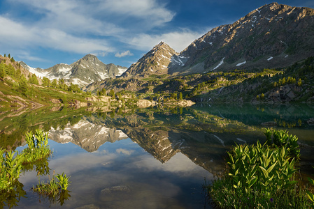 高山湖泊