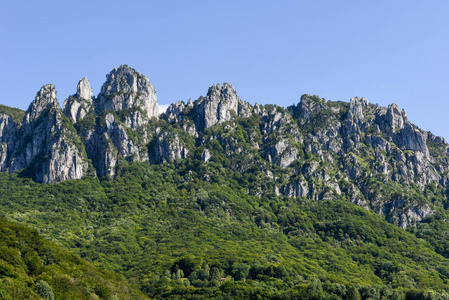 瑞士卢加诺上空的德拉韦奇亚山