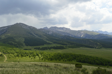 小山和山