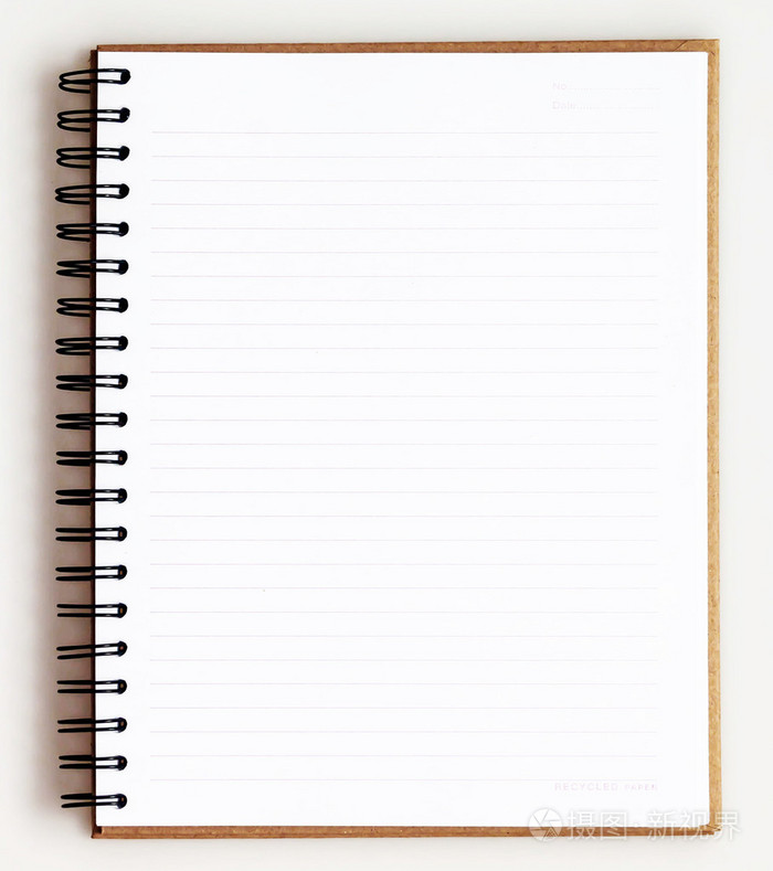 白色背景上打开的循环注书