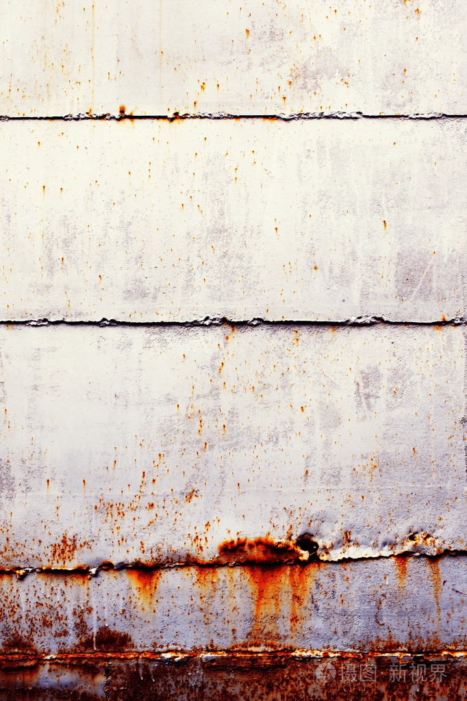 与旧的破旧漆生锈的金属