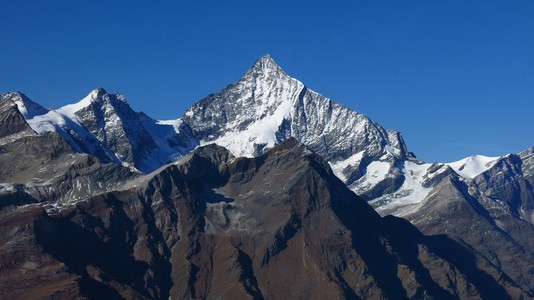 雄伟的 Weisshorn