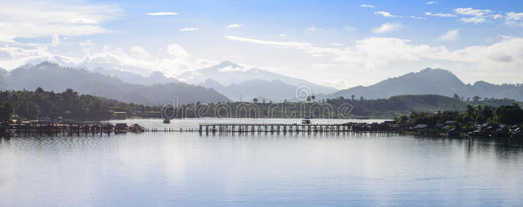 太阳 风景 美丽的 反射 场景 海岸 乡村 自然 日出 地平线