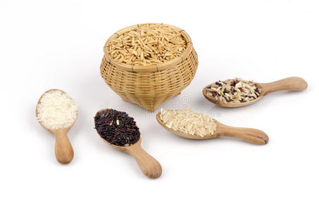 米浆果茉莉米糙米香一堆未碾碎的米粒米和五种