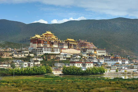 香格里拉佛教寺院