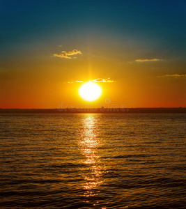 风景 太阳 黎明 季节 夏天 太阳光 海岸 海洋 美丽的