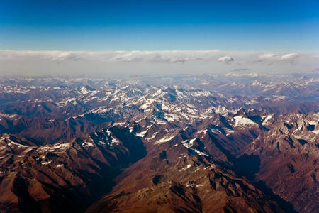 从飞机到喜马拉雅山的美丽景色