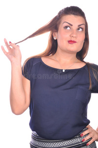 优雅女人摸着头发的画像