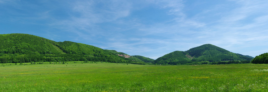 小山