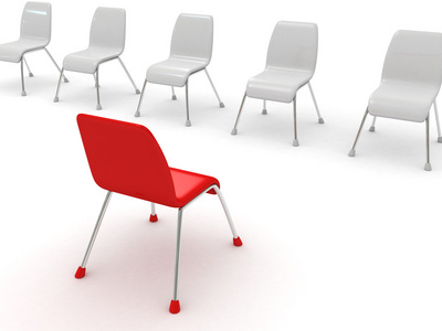 领导概念与红色的椅子