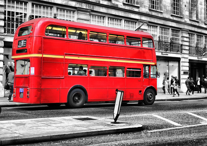 在伦敦红色巴士