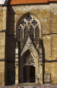 哥特式教堂的门户