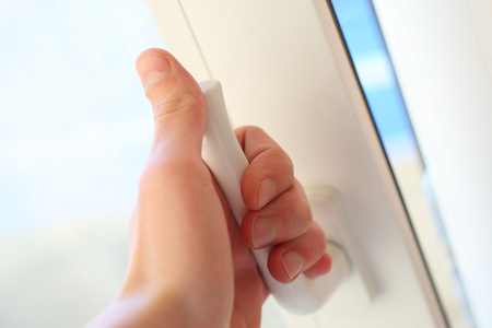 打开一扇窗图片