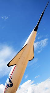 一条猎狗射流推进超音速导弹图片