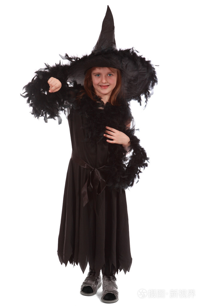 巫婆在黑色的衣服和帽子