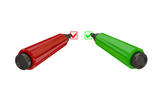 红色和绿色标记笔
