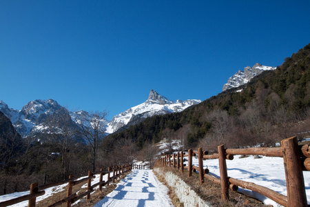 勃朗峰