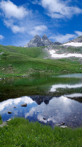 高山湖泊