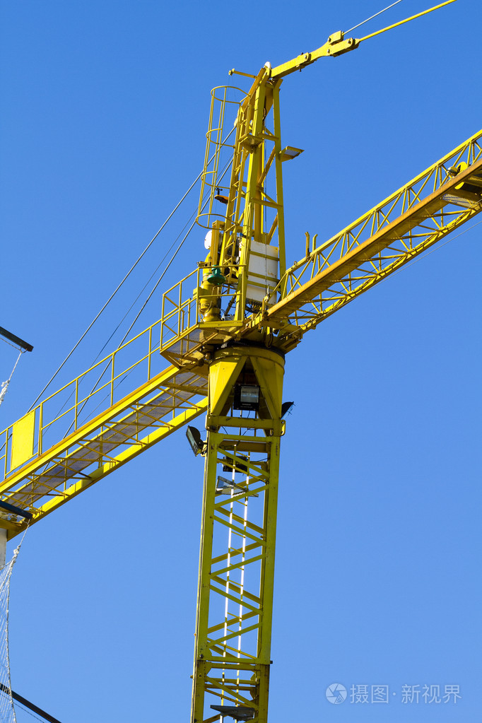 建筑塔式起重机