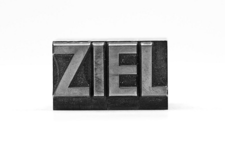 铅字母词 ziel