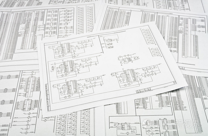 印在纸上的几个电气电路的背景