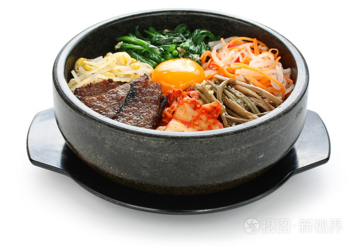 在一个激烈的石碗朝鲜菜石锅拌饭