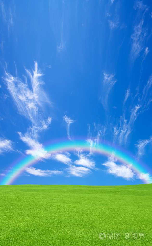 绿草和彩虹