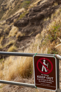 在钻石头火山口签署图片