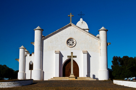 关于 alentejo 地区老教堂