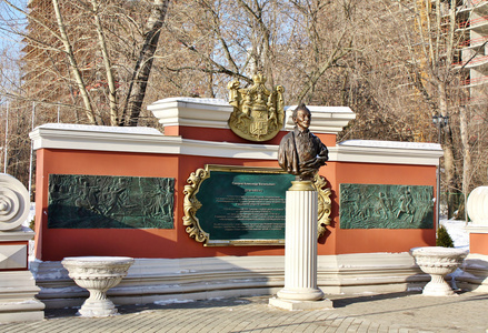 a.苏沃洛夫在城市公园的雕像