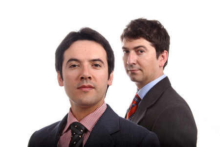 两个年轻商务男子肖像