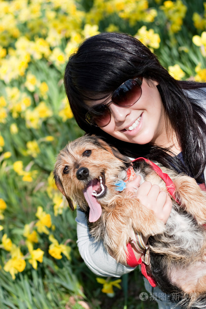 快乐宠物主人照片-正版商用图片0vtaep-摄图新视界