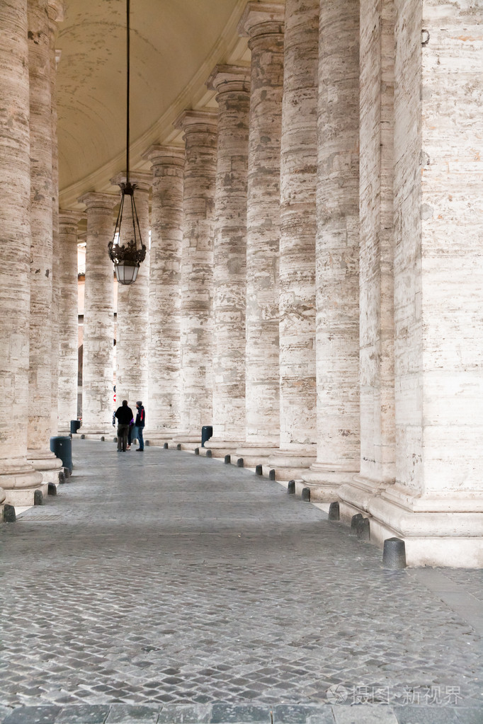 sr.peter 广场在罗马柱廊