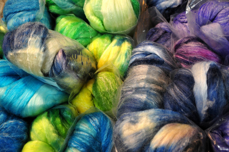 纤维染色染色的纤维照片