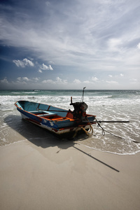 泰国帕岸岛 帕岸岛，当地的渔船
