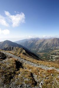 山，特拉波兰