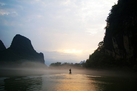 美丽的喀斯特山景观的阳朔桂林，中国