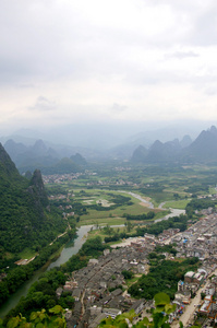 美丽的喀斯特山景观的阳朔桂林，中国