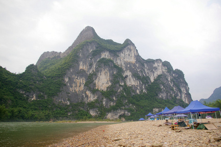 美丽的喀斯特山景观的阳朔桂林，中国