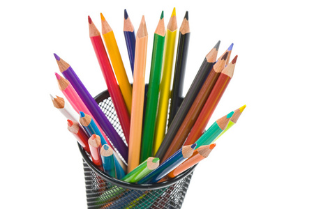 许多不同的颜色的铅笔