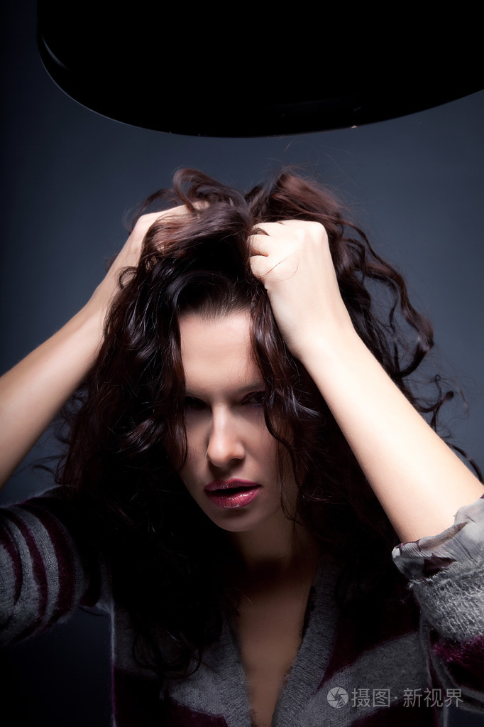 失望情绪化的女人